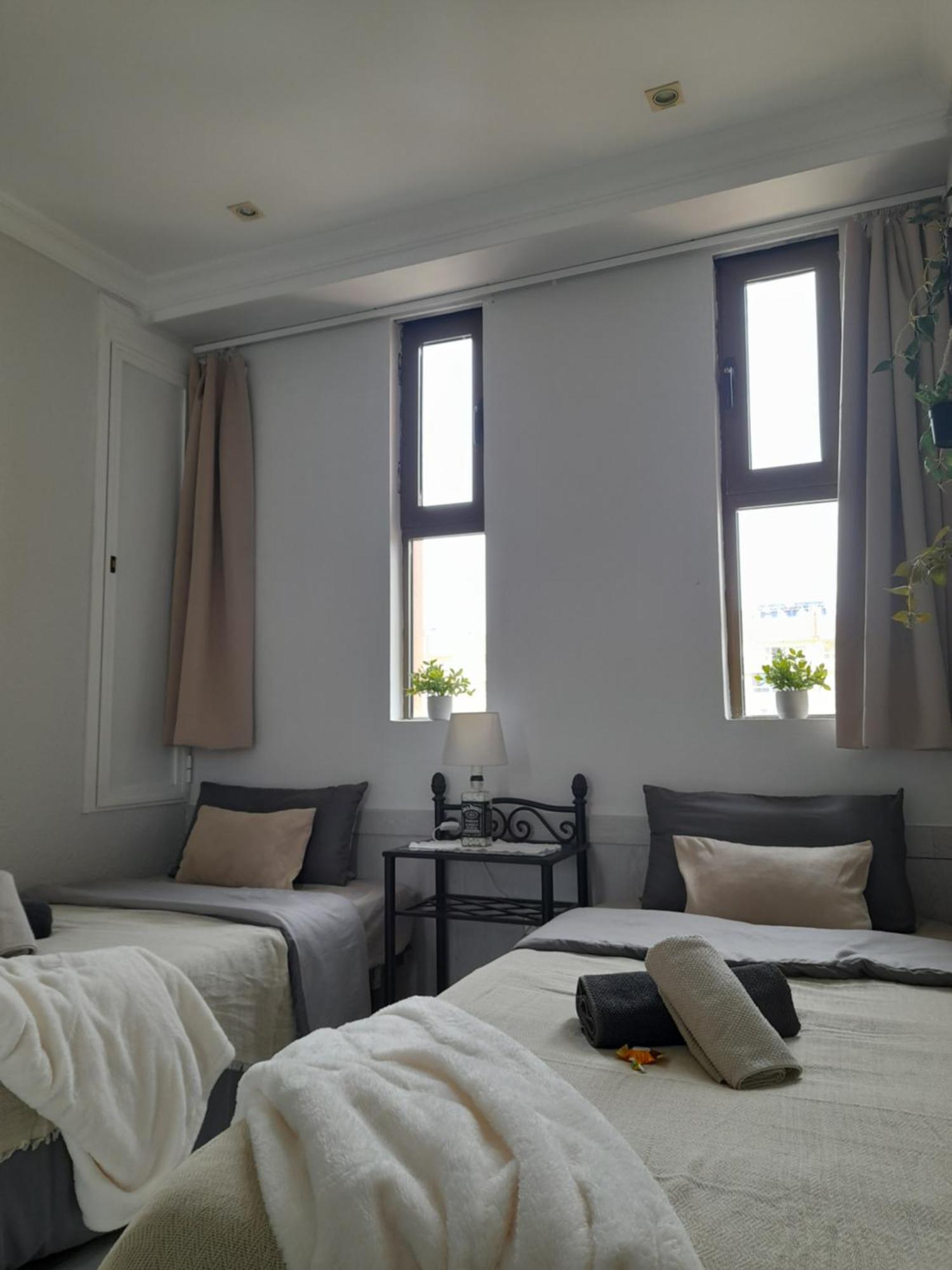 Apartment On The Harbor, First Line With Beautiful Sea View In 4 Star Hotel 丰希罗拉 外观 照片